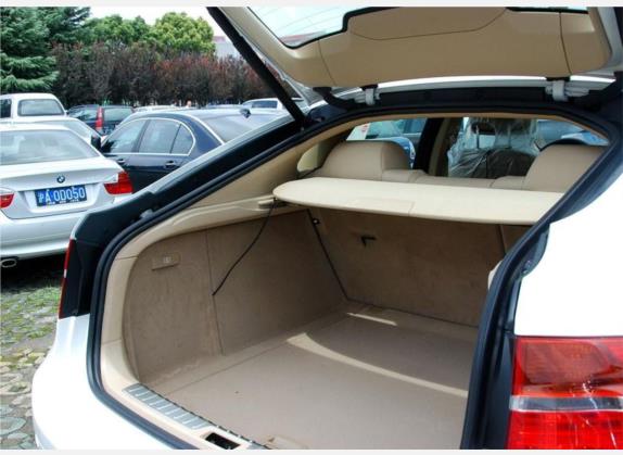 宝马X6 2009款 xDrive35i 车厢座椅   后备厢