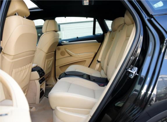 宝马X6 2013款 xDrive40i 车厢座椅   后排空间