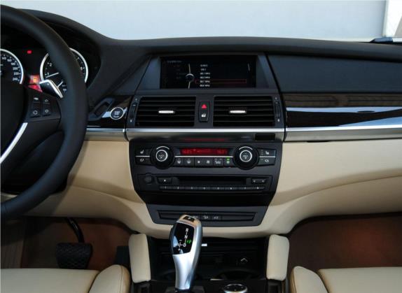 宝马X6 2013款 xDrive35i 中控类   中控台