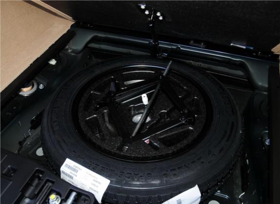 宝马X6 2013款 xDrive35i 其他细节类   备胎