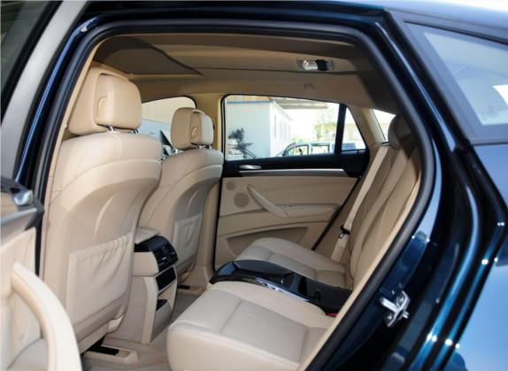 宝马X6 2013款 xDrive35i 车厢座椅   后排空间