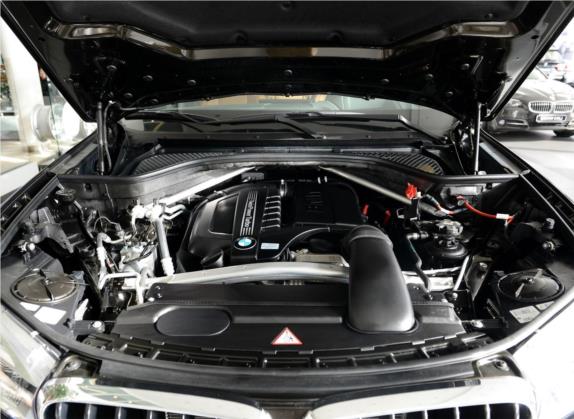宝马X6 2015款 xDrive35i 豪华型 其他细节类   发动机舱