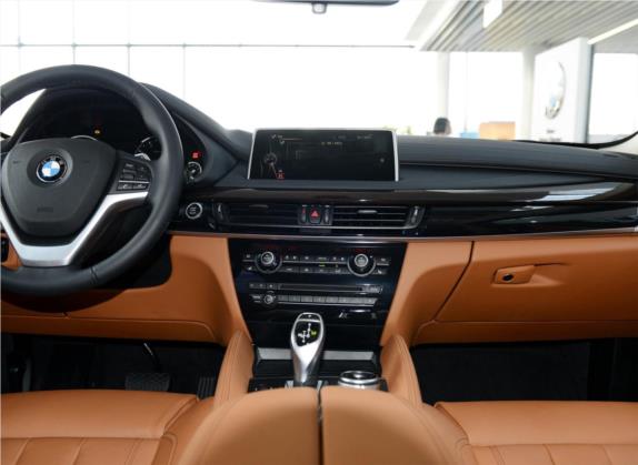 宝马X6 2015款 xDrive35i 领先型 中控类   中控台