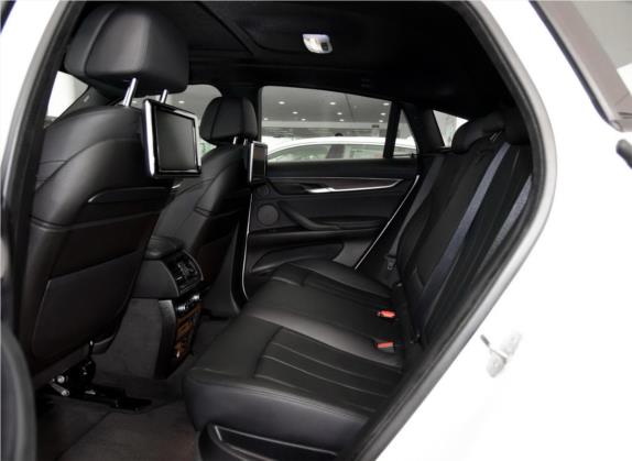 宝马X6 2015款 xDrive50i M运动型 车厢座椅   后排空间
