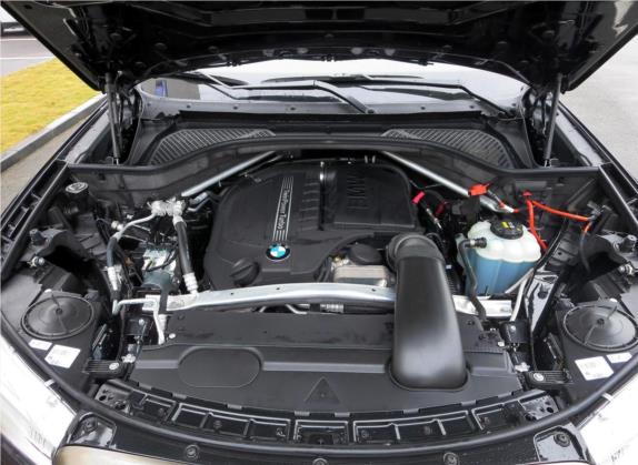 宝马X6 2017款 xDrive35i 领先型 其他细节类   发动机舱