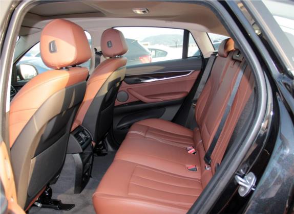 宝马X6 2017款 xDrive35i 豪华型 车厢座椅   后排空间