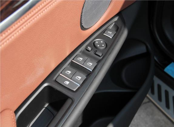 宝马X6 2017款 xDrive35i 豪华型 车厢座椅   门窗控制