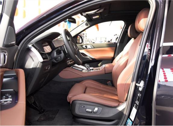 宝马X6 2020款 xDrive40i M运动套装 车厢座椅   前排空间