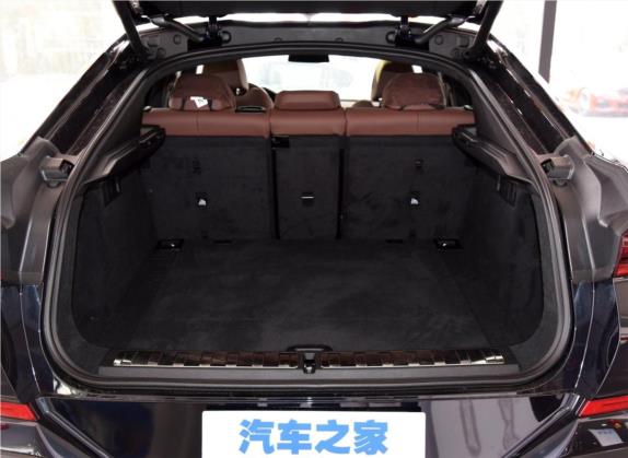 宝马X6 2020款 xDrive40i M运动套装 车厢座椅   后备厢