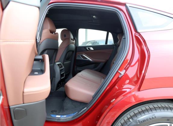 宝马X6 2021款 xDrive30i M运动套装 车厢座椅   后排空间