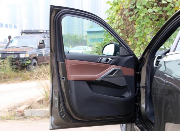 宝马X6 2021款 xDrive40i M运动套装 车厢座椅   前门板