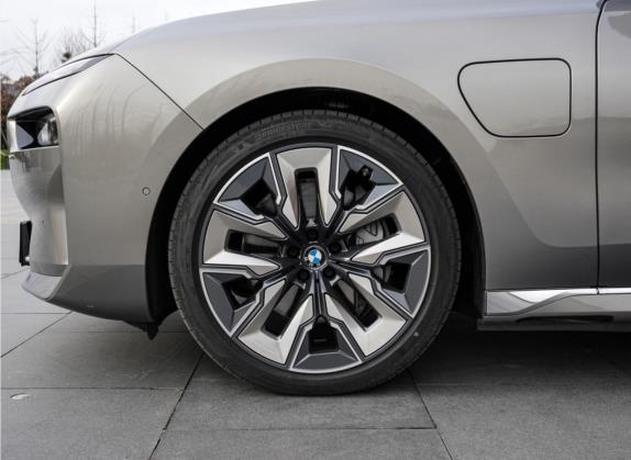 宝马i7 2023款 xDrive60L 豪华套装 其他细节类   前轮