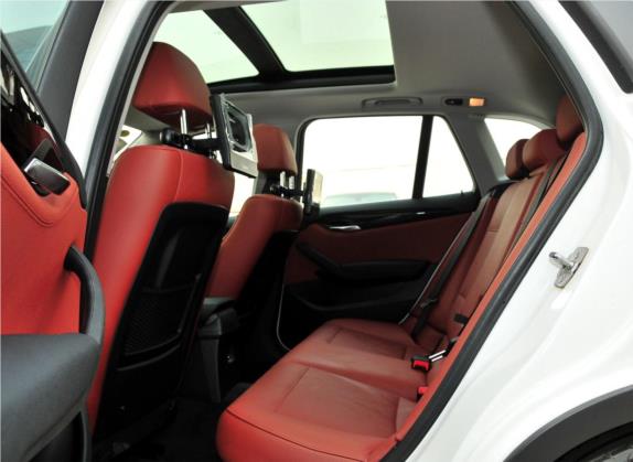 宝马X1(进口) 2010款 xDrive28i 车厢座椅   后排空间