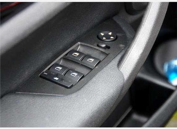 宝马X1(进口) 2010款 sDrive18i豪华型 车厢座椅   门窗控制