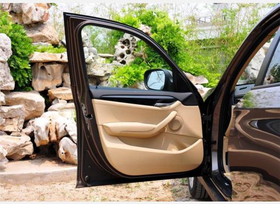 宝马X1(进口) 2010款 xDrive25i 车厢座椅   前门板