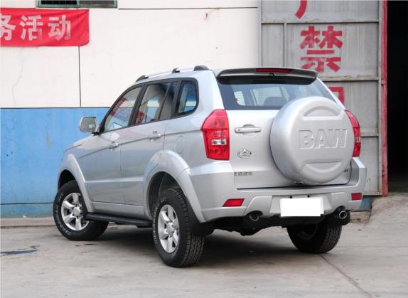 北京BW007 2011款 2.0L 两驱都市舒适版 外观   斜后