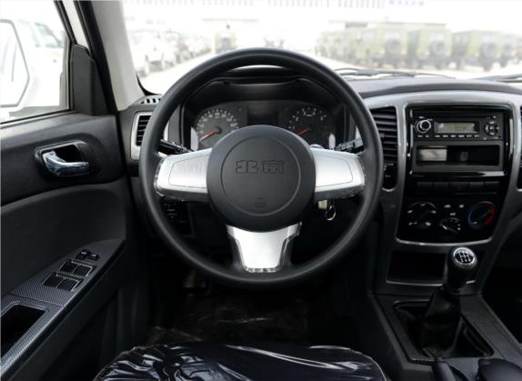 北京BW007 2015款 2.0L 两驱舒适版 中控类   驾驶位