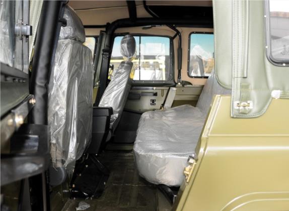 BJ212 2012款 四驱汽油舒适型 车厢座椅   后排空间