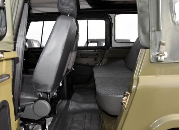 BJ212 2014款 2.0L 四驱标准型 车厢座椅   后排空间