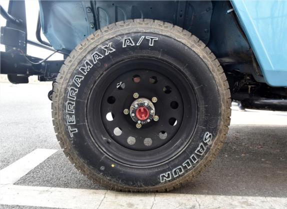 BJ212 2018款 2.0L 方门 其他细节类   前轮