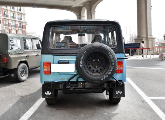 BJ212 2018款 2.0L 方门 外观   正后