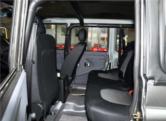 BJ212 2019款 2.8T 方门 柴油版 国V 车厢座椅   后排空间