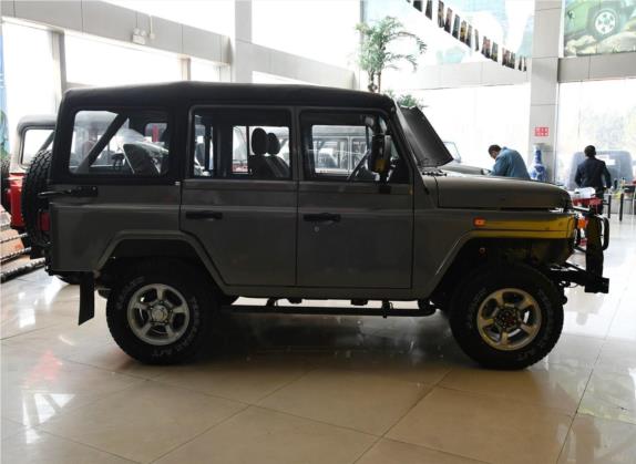 BJ212 2019款 2.8T 方门 柴油版 国V 外观   正侧