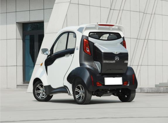 北汽小猫 2020款 基本型 外观   斜后