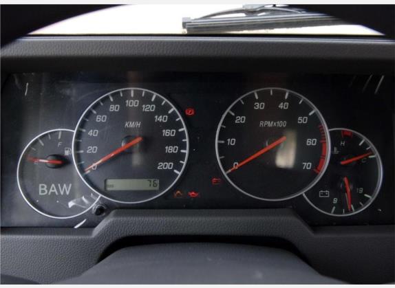 勇士 2008款 2.7L 五门四驱汽油版 中控类   仪表盘