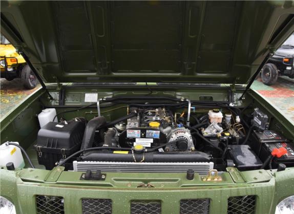 勇士 2017款 2.5T 五门四驱柴油版 其他细节类   发动机舱