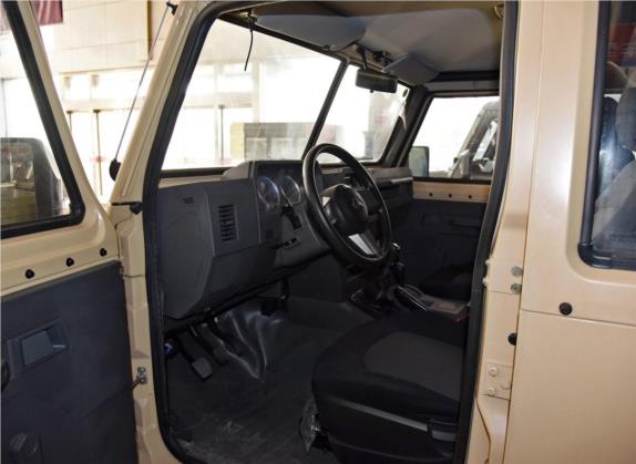 勇士 2018款 2.5T 五门四驱柴油版 国V 车厢座椅   前排空间