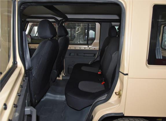 勇士 2019款 2.4T 五门四驱汽油版 国VI 车厢座椅   后排空间