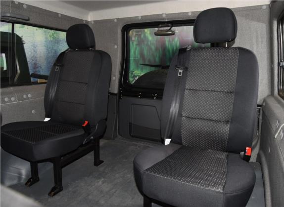 勇士 2019款 2.4T 三门四驱短轴汽油版 国VI 车厢座椅   后排空间