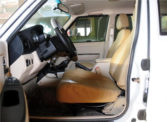 骑士S12 2011款 2.2L 四驱豪华型 车厢座椅   前排空间