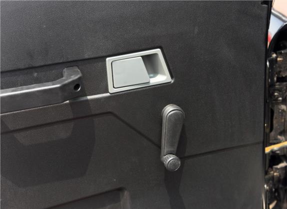 战旗 2016款 2.0L CK豪华型 国V 车厢座椅   门窗控制
