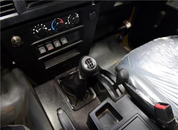 战旗 2016款 2.0L 硬顶版豪华型 国IV 中控类   挡把