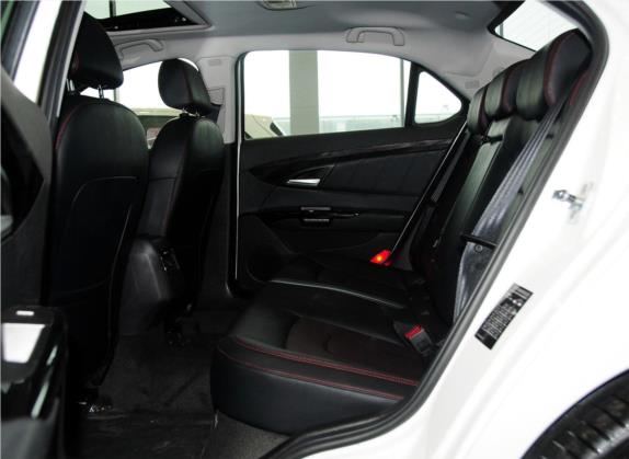 绅宝D70 2013款 2.0T 豪华版 车厢座椅   后排空间