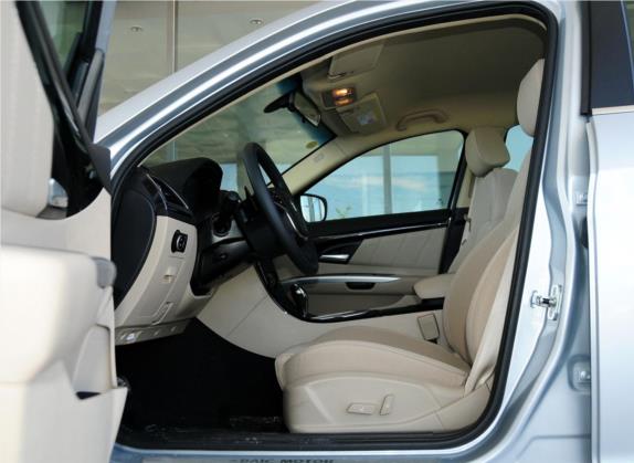 绅宝D70 2013款 2.0T 舒适版 车厢座椅   前排空间