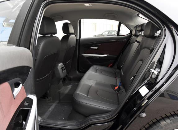 绅宝D70 2018款 性能版 1.8T 舒适版 车厢座椅   后排空间