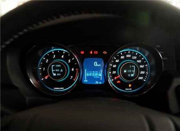 绅宝D50 2014款 1.5L 手动舒适版 中控类   仪表盘