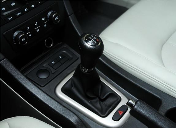 绅宝D50 2014款 1.5L 手动舒适版 中控类   挡把