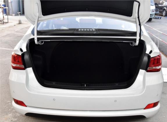 绅宝D50 2018款 1.5L CVT尊贵智联版 车厢座椅   后备厢