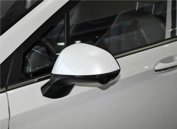 绅宝D50 2019款 1.5T CVT尊贵版 国VI 外观细节类   外后视镜