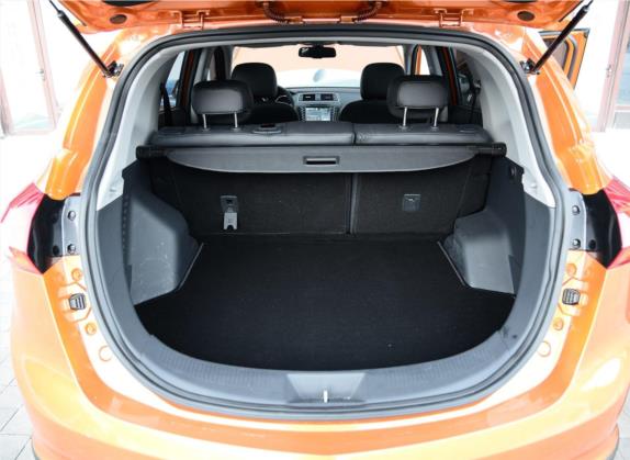 绅宝X65 2015款 2.0T 自动豪华型 车厢座椅   后备厢