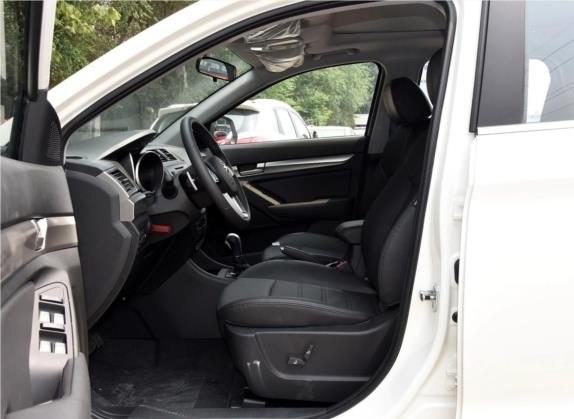 绅宝X65 2015款 2.0T 自动精英型 车厢座椅   前排空间