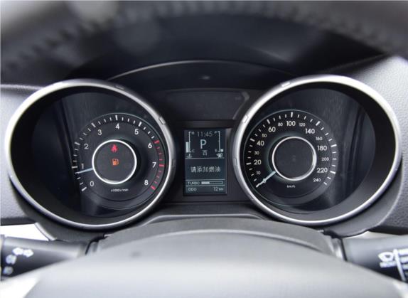 绅宝X65 2015款 2.0T 自动舒适型 中控类   仪表盘