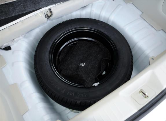 绅宝D20 2015款 两厢 1.3L 手动乐天版 其他细节类   备胎