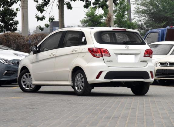 绅宝D20 2015款 两厢 1.3L 手动乐天天窗版 外观   斜后