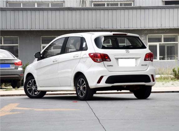 绅宝D20 2015款 两厢 1.5L 自动乐天版 外观   斜后