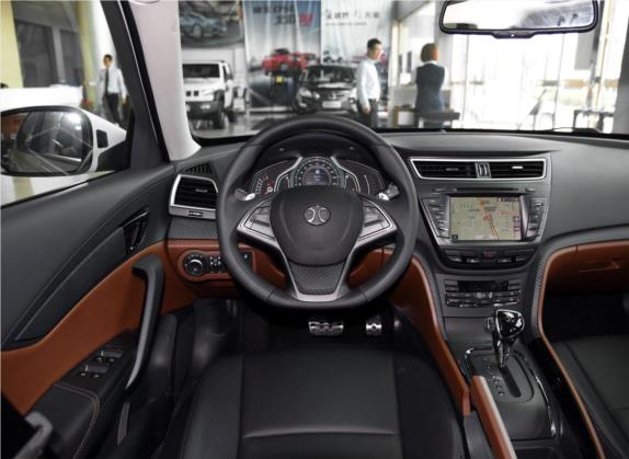 绅宝CC 2015款 1.8T 自动精英版 中控类   驾驶位